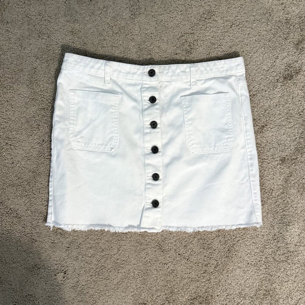 BDG for Urban Outfitters White Denim Mini Skirt – Frayed Hem – Size Large